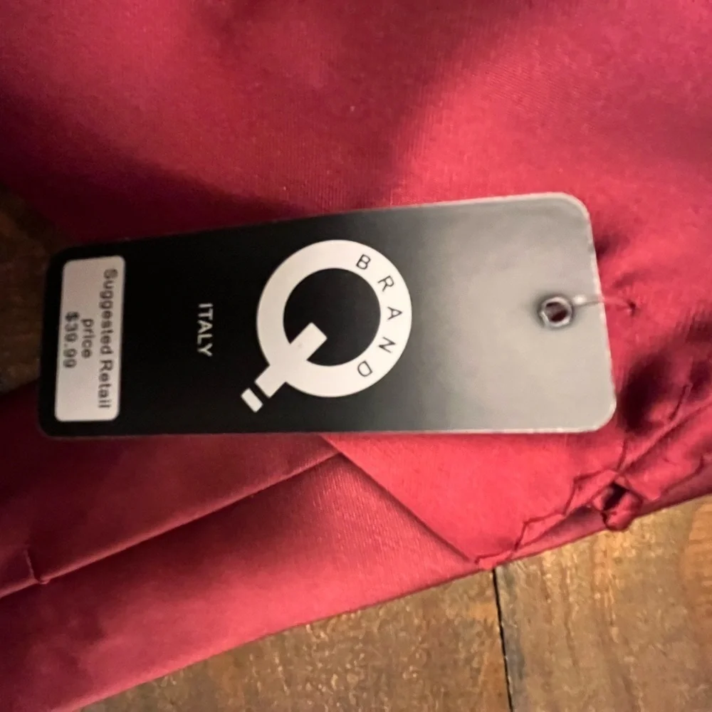 Q Brand Tie and Pocket Square